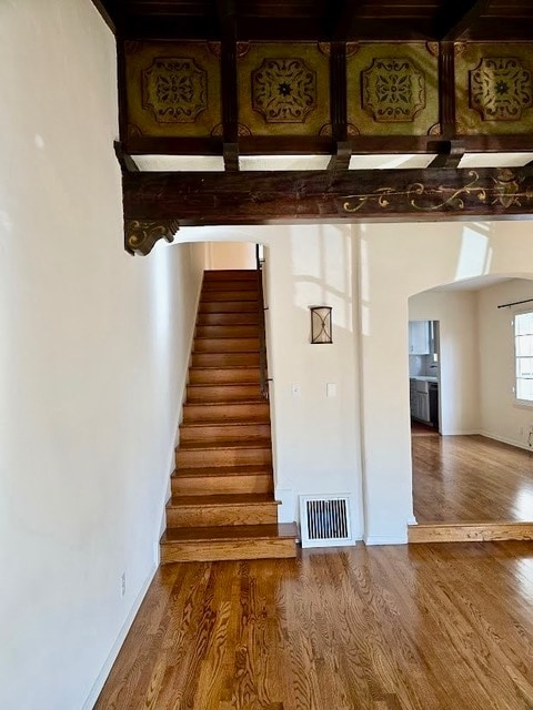 Stairs to 2nd flood - 616 N Orange Dr Unidad 616