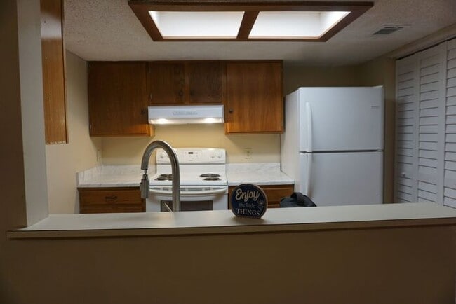 Photo - 2/2 Bedroom Townhome on Westside near NAS