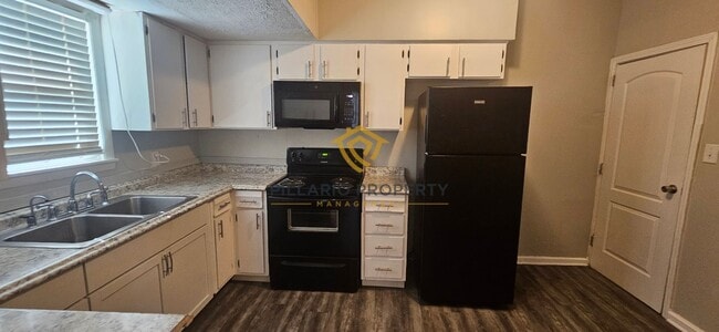 Photo - Updated 3 Bedroom, 1.5 Bathroom, Grace Tuxedo Beauty Available NOW!
