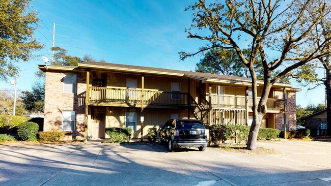 Photo - 895 Silverwood Unit 5