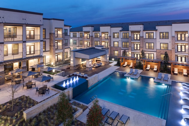 Building Photo - Tallgrass Village Rental