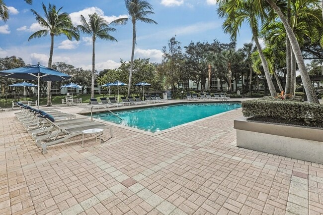 The Cove at Boynton Beach Apartments