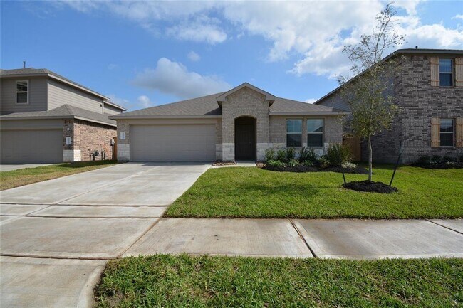 Photo - 15310 Dinnet Berm Dr