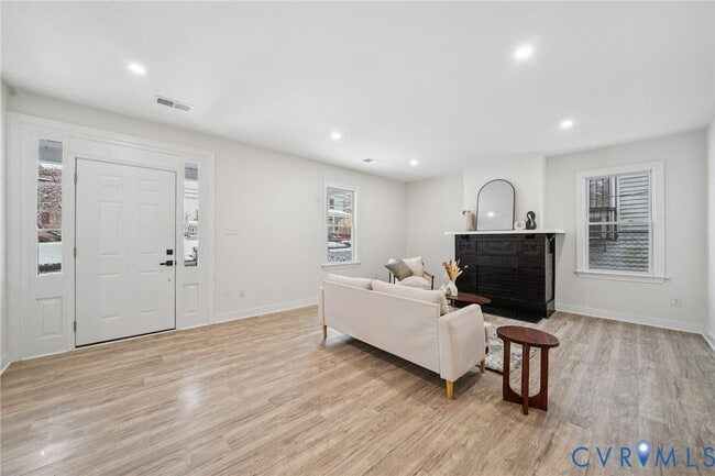 Photo - 1127 W Washington St