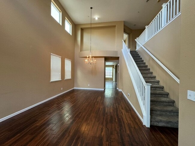 Photo - Sycamore Ranch 4 Bedroom Home For Rent