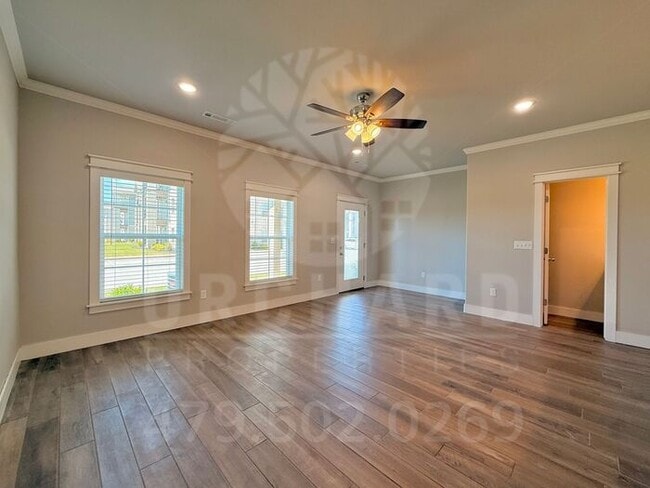 Photo - EP 6 | Townhome with Garage in Siloam Springs!
