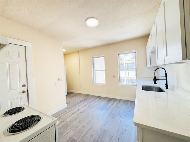 Photo - 513 Washington St