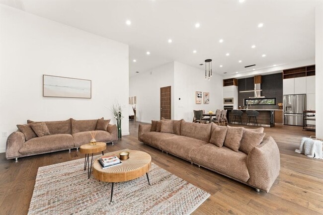 Photo - 14707 Little Fox Trail