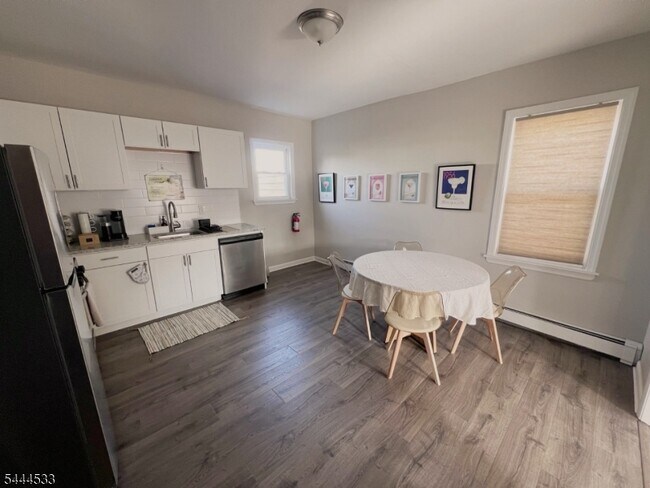 308 N 2nd St Unit 2
