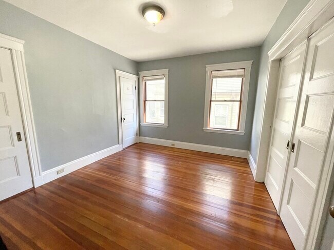 Photo - 18 Romsey St Unit 1