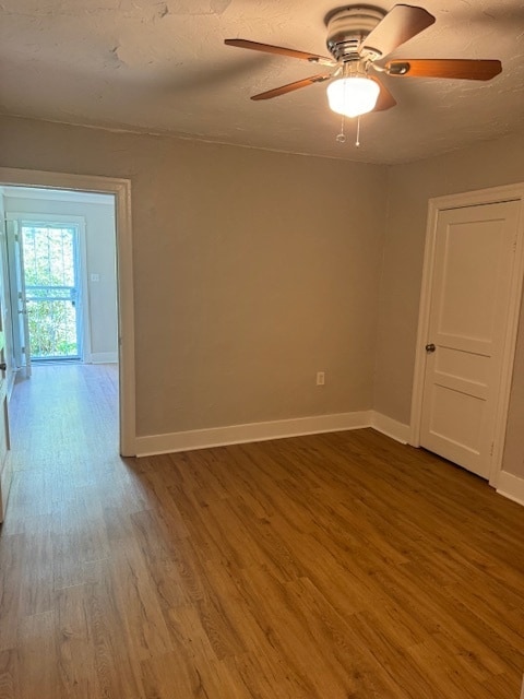 Photo - One bedroom duplex off 40th Ave with vinyl...