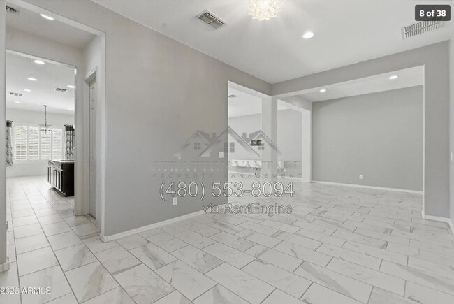 Photo - 1083 E Holland Park Dr