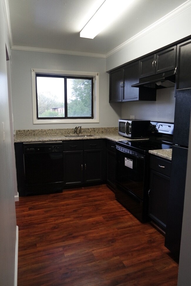 Photo - 3240 S 28th St Unit 302