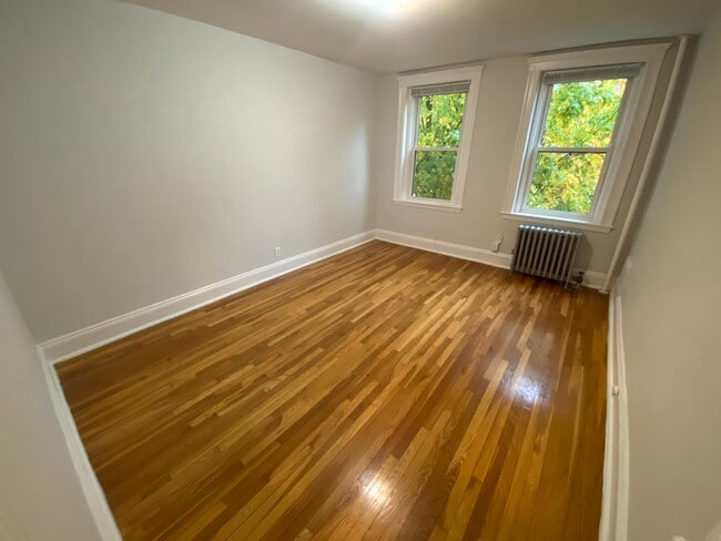 Photo - 258 Chestnut Hill Ave