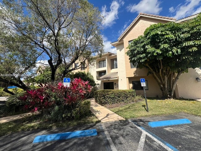 Photo - 10001 W Atlantic Blvd Unit 317