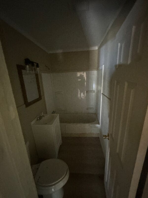 Photo - 236 Decelle St
