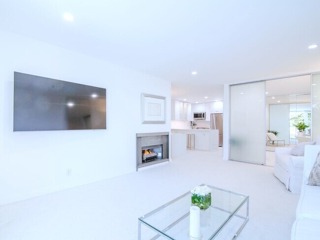 Photo - 11645 Montana Ave