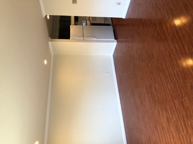 Photo - 27 Stevens Pl Unidad Apt. E