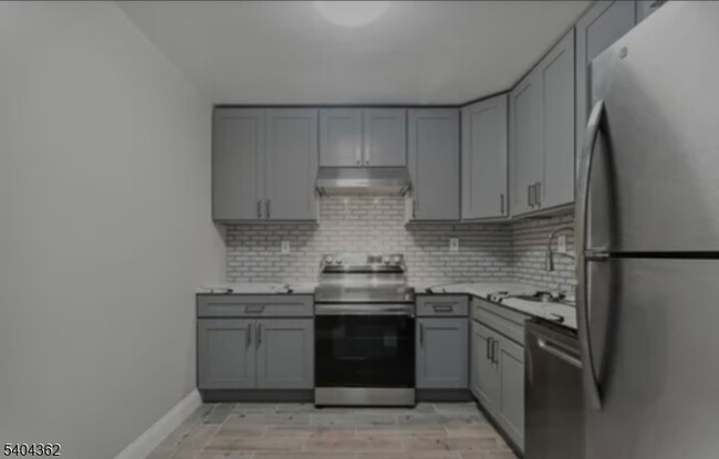 Photo - 188 N Park St