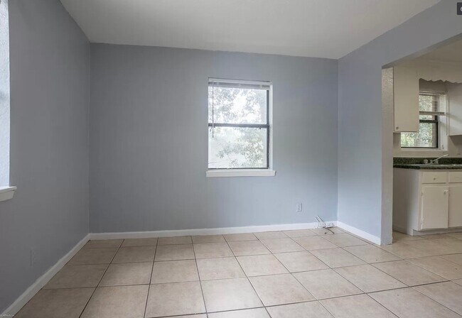 Photo - 2678 Ernest Street Unit 3