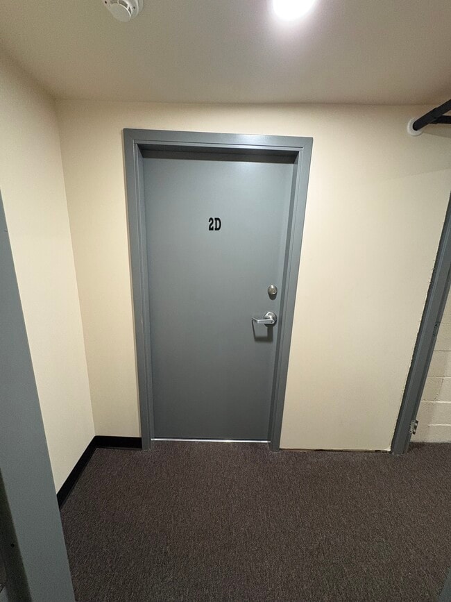 Photo - 118 W Chestnut St