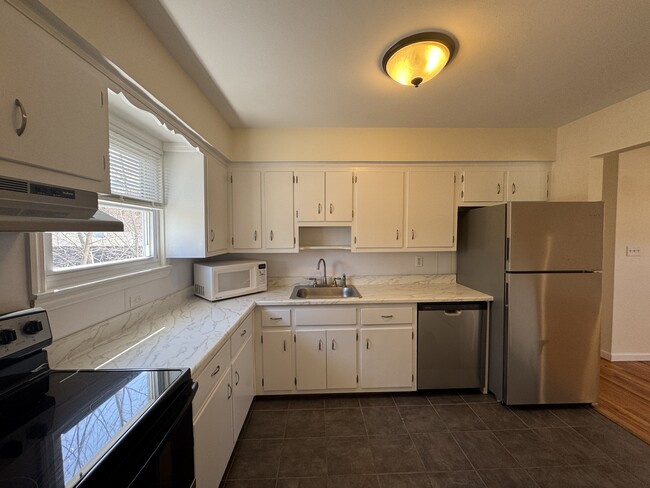 Photo - 40 Whitestone Rd