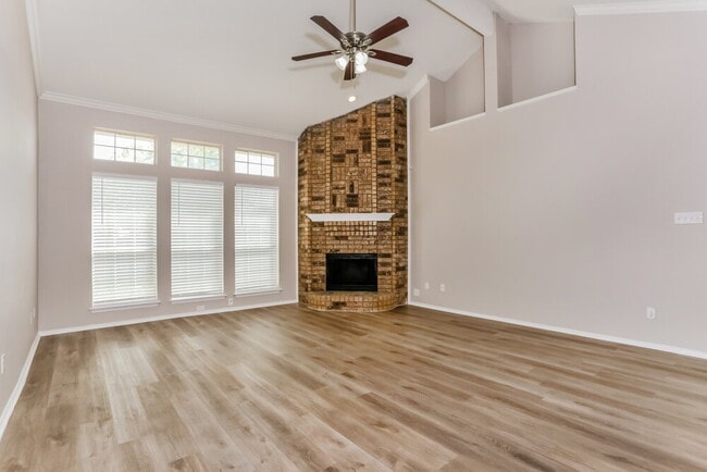 Photo - 532 Saddle Head Dr