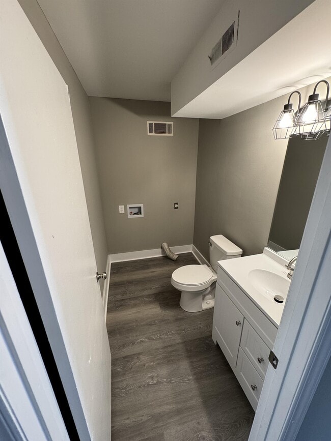 Photo - 121 Aqua Ct