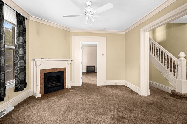 1107 E 2nd St Unit 1107 - A
