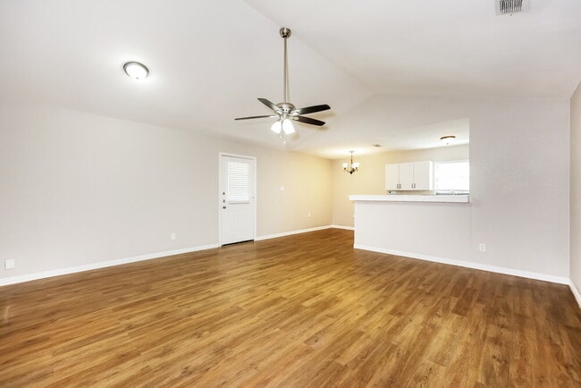 Photo - 1108 N Knowles Dr