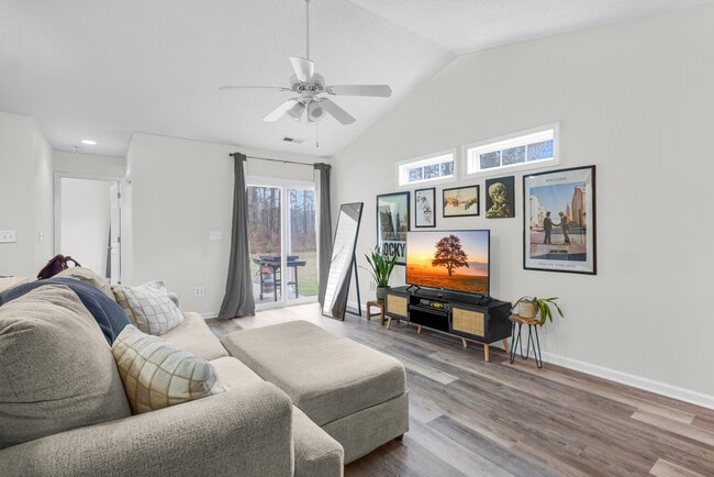 Photo - 3825 Elizabeth Ave