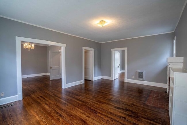 Photo - 505 Malone Cir