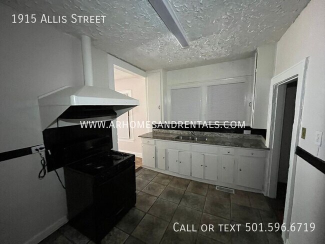 Photo - 1915 Allis St