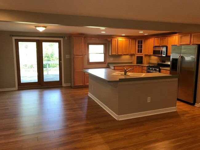 Photo - 6735 Van Buren Pl