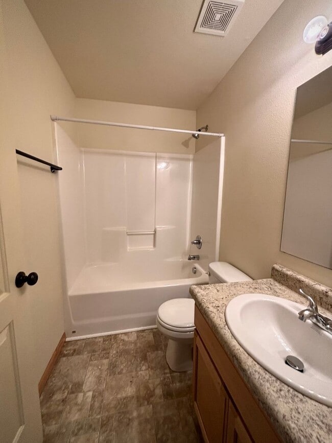 Photo - 310 5th Ave W Unit 310 5th Ave