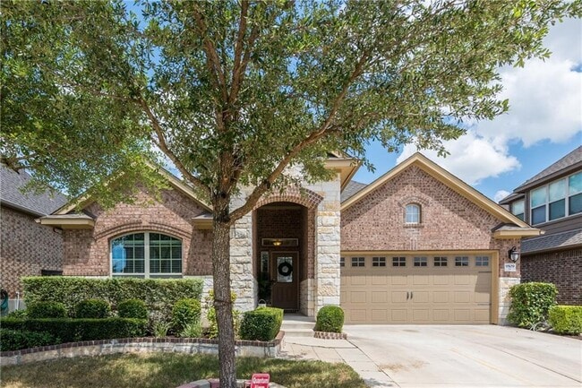 Building Photo - Adorable Home in South Park Meadows
