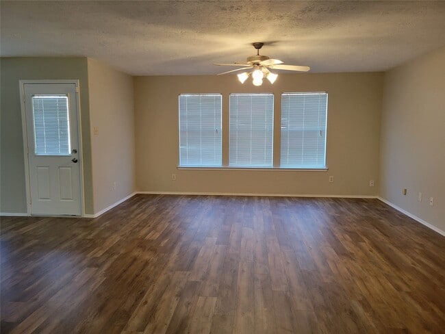 Photo - 19426 Old Barngate Ln