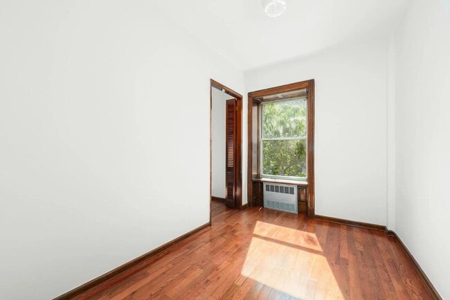 Photo - 145 W 80th St