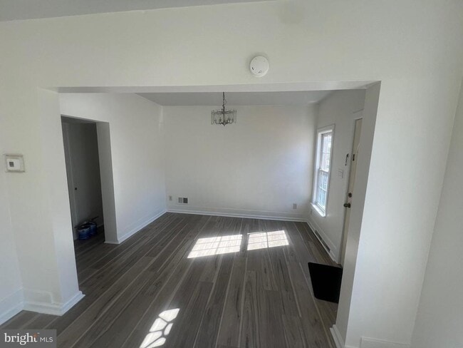 Photo - 301 N 8th St