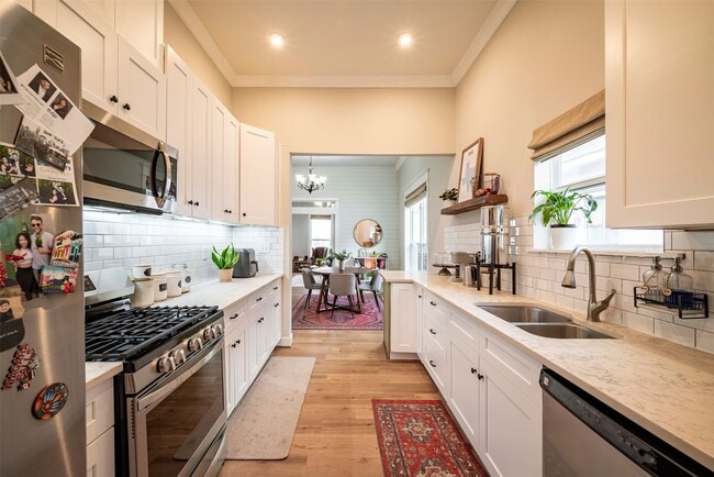 Photo - 1924 Gano St