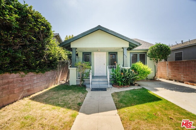 Photo - 840 Milwood Ave