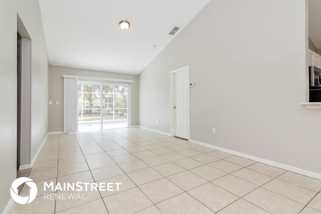 Photo - 175 Walpole Loop