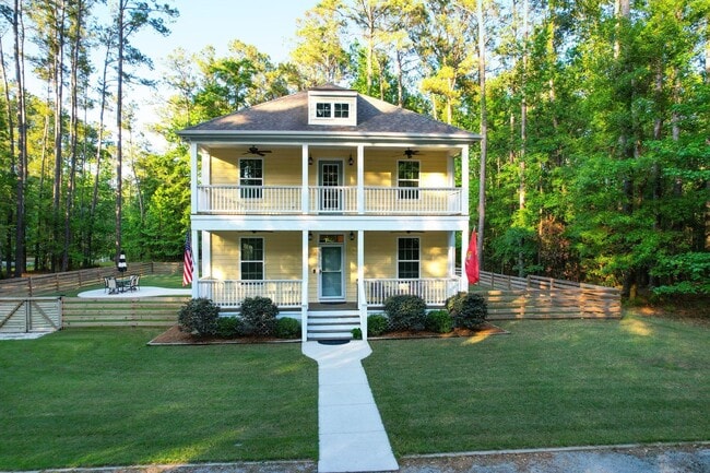 Building Photo - 4 Bedroom, 2.5 Bathroom Home in The Refuge at Ravenel - Ravenel