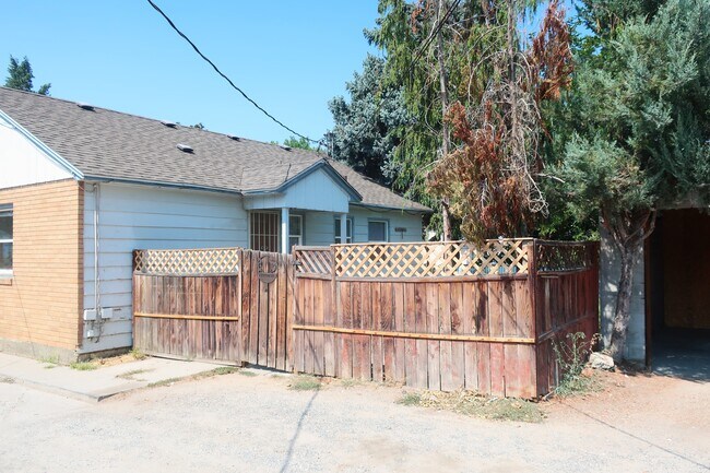 711 Highland Dr Unit 711