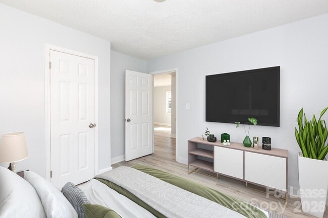 Photo - 4517 Helena St