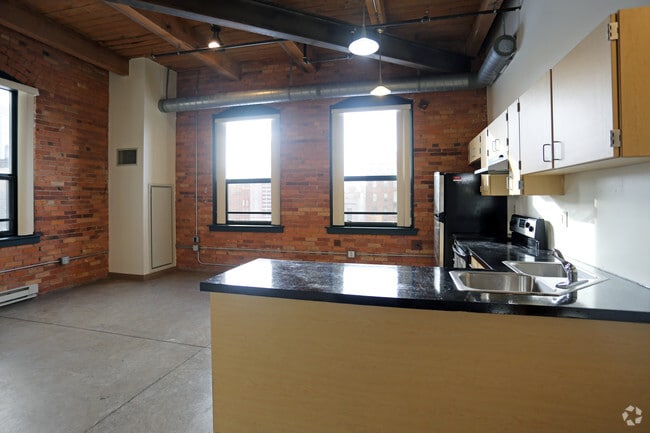 Living Room - The Lofts at Michaels-Stern
