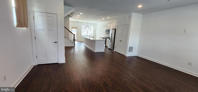 Photo - 410 Waverley Dr Townhome