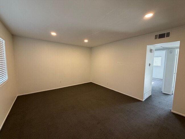 Photo - 2 Bed, 1 Bath single story duplex