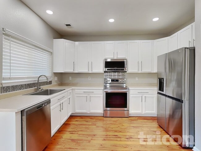 Photo - 13937 E 105th Pl