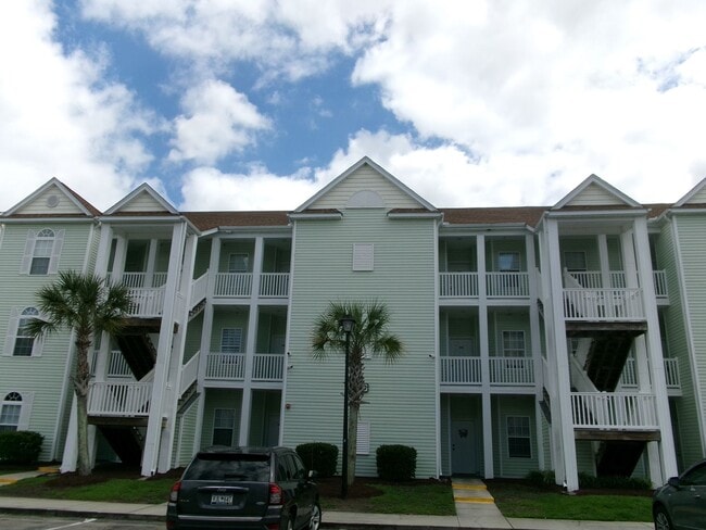 3 bedroom, 2 bath condo located in Fountai... - 3 bedroom, 2 bath condo located in Fountai...